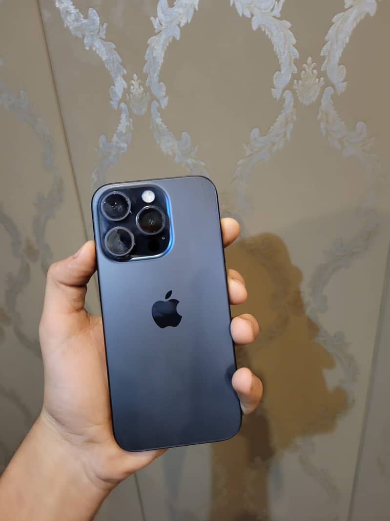 Apple iPhone 15 Pro 2