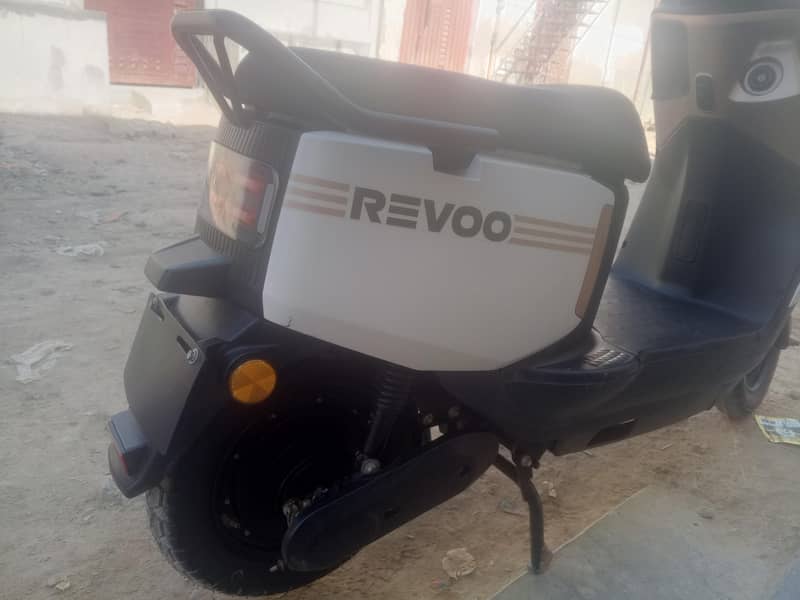scooty A11 6