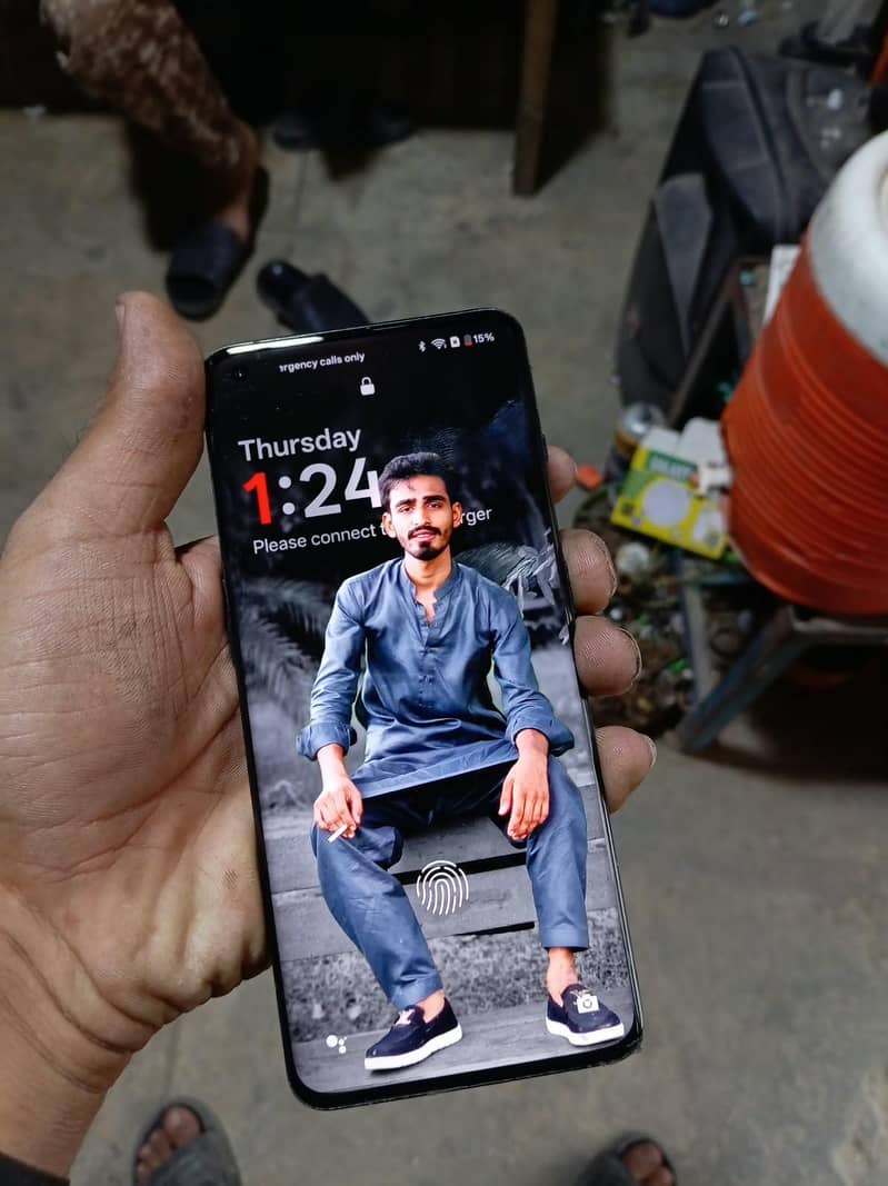 One Plus 10 Pro 1