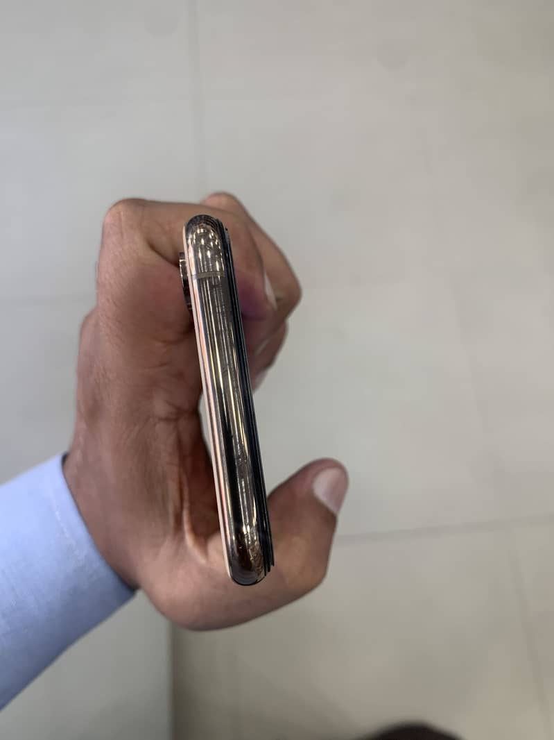 Apple iPhone XS 2