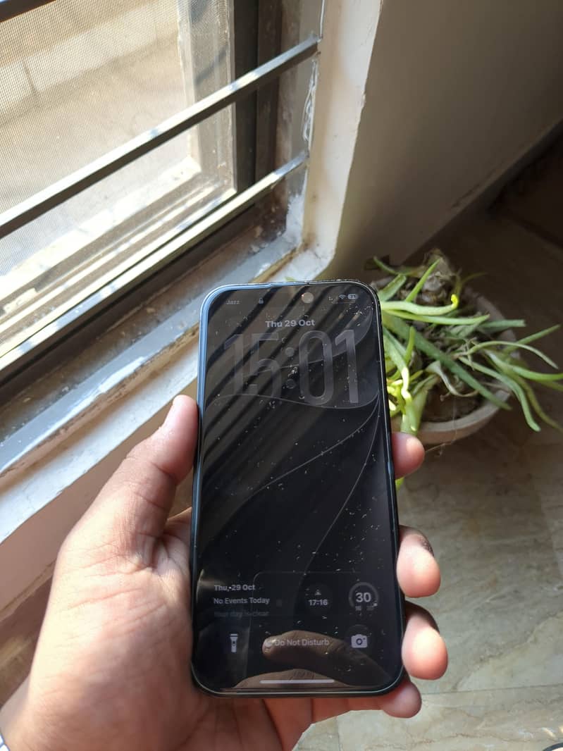 Apple iPhone 14 Pro 1