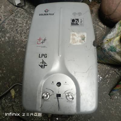 Golden Fuji 8 litre lpg gas geyser