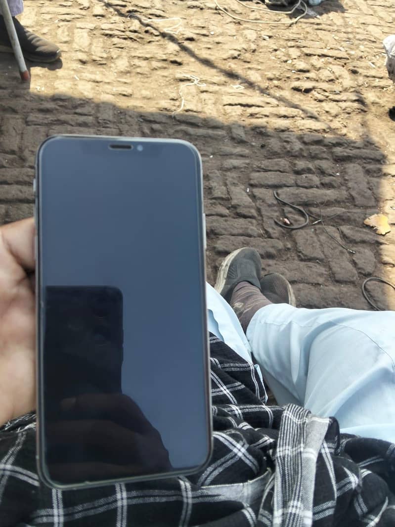 Apple iPhone X 1