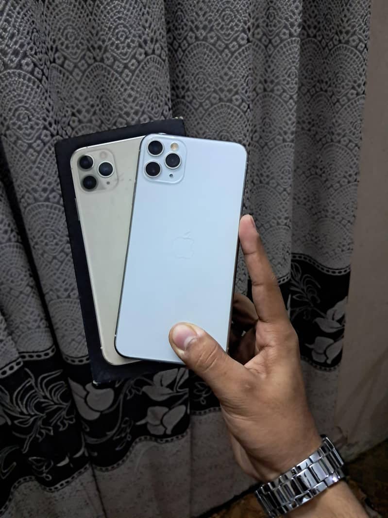 Apple iPhone 11 Pro Max 1