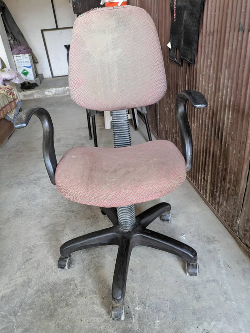 Table & Chair 1
