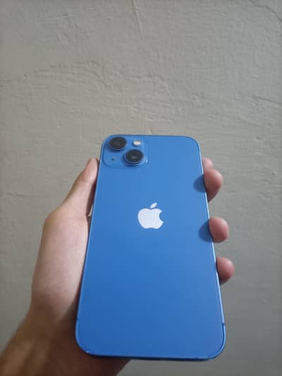 Apple iPhone 13