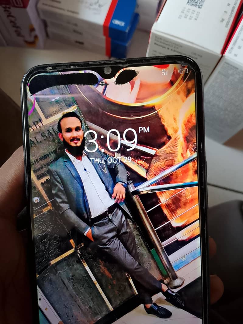 Infinix Hot 8 1