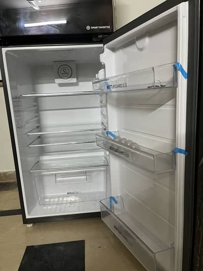 Haier Refrigerator HRF-276IP