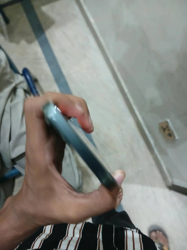 Apple iPhone 13 Pro Max 1