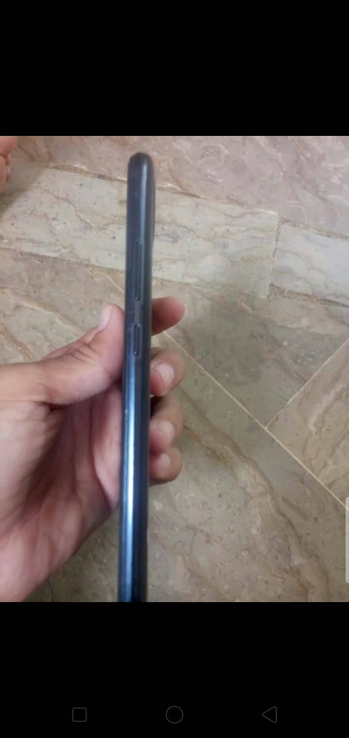 Realme C21 0