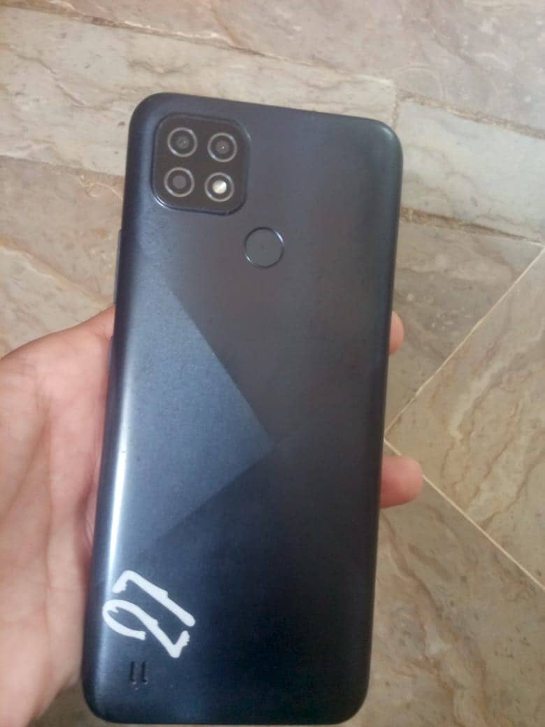 Realme C21 4