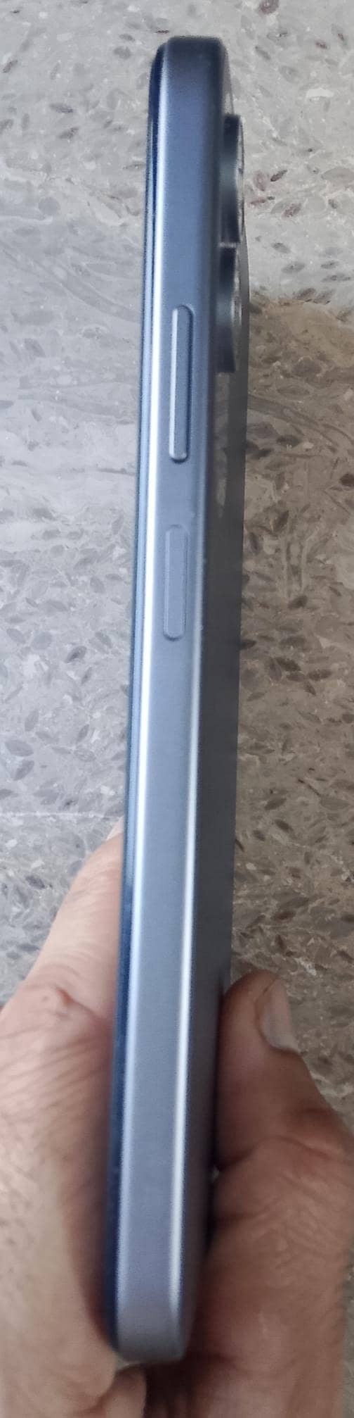 Realme C100i box charger sab kuch hai. only 15 days use hoa hai 6