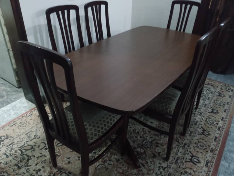 Dining table with Chairs 0