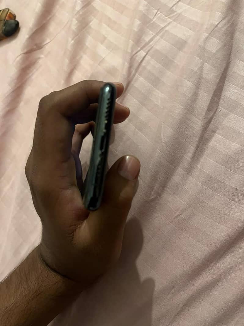 Apple iPhone 11 Pro 5
