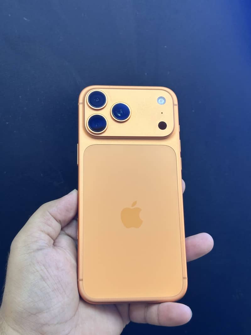 Apple iPhone 17 Pro Max 1
