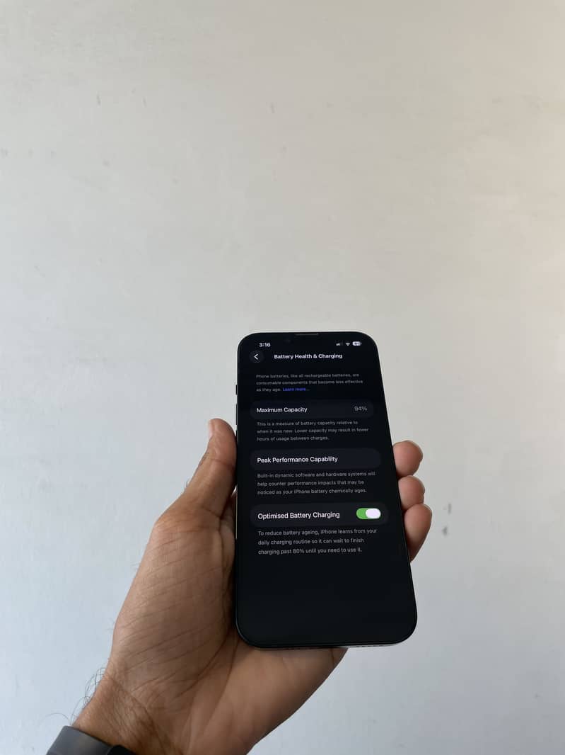 Apple iPhone 13 2