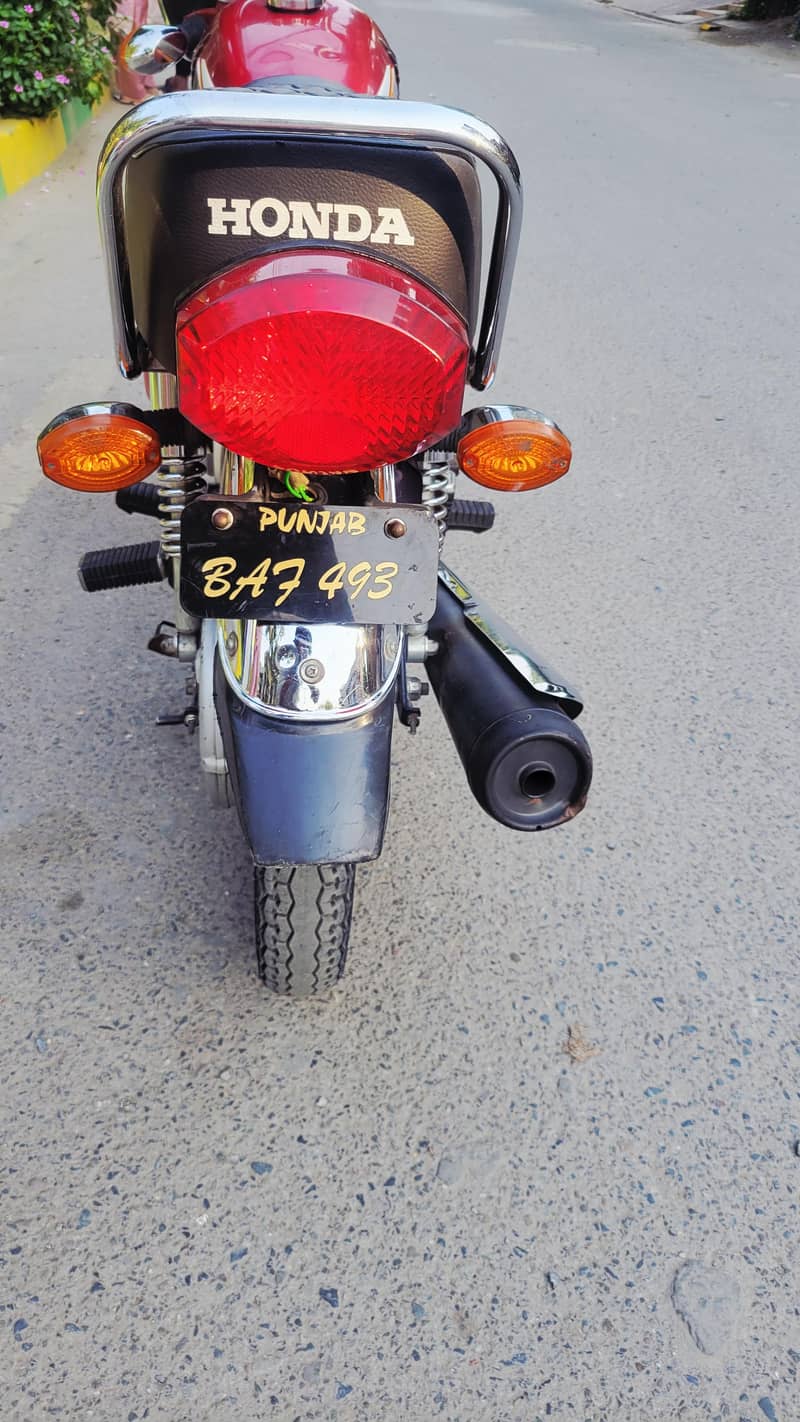 Honda 125 7