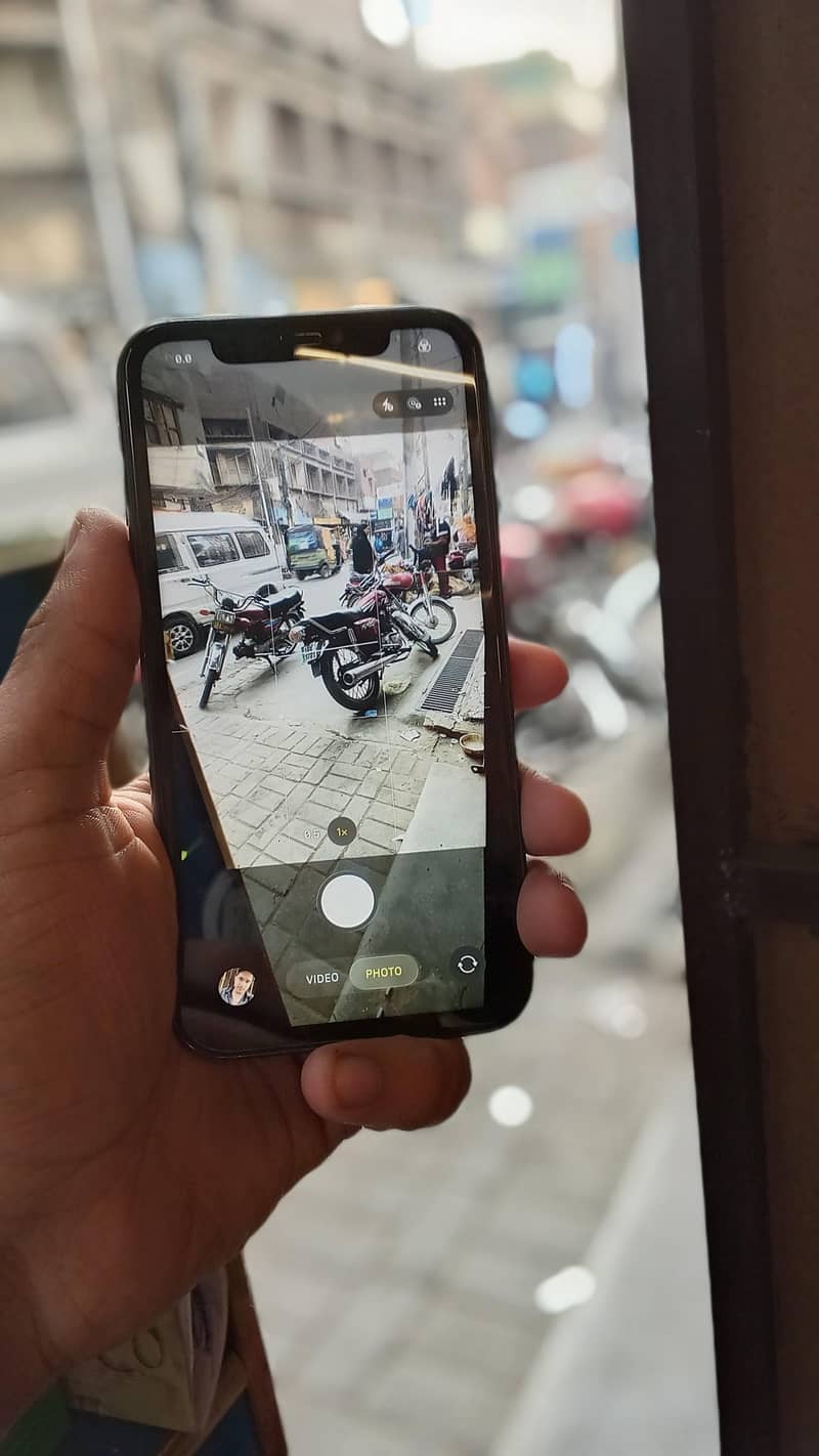 Apple iPhone 11 6