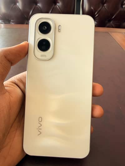 Vivo Y500