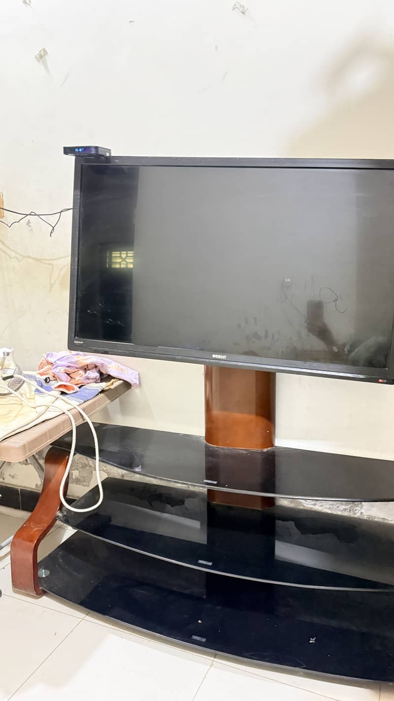 Lcd stand 3