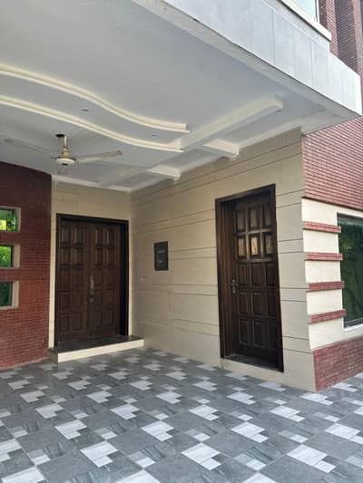 15 Marla Double Storey House For Rent in Johar Town Phase 1 Near LACAS School and G1 Market Highly Recommended for Families | Multi National Companies | IT Company .