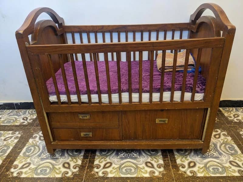 Baby cot 1
