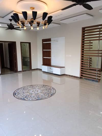 1 Kanal Ultra Modern Portion For Rent At Peak Location In DHA-2