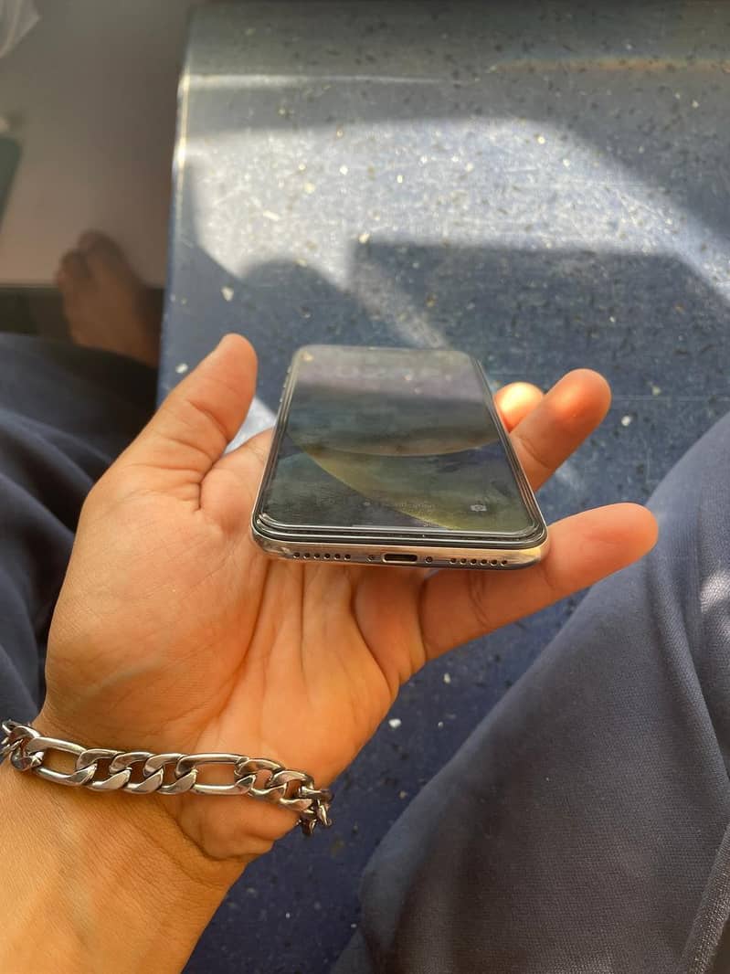Apple iPhone X 1