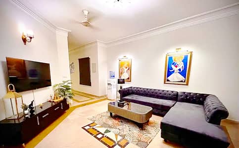 Luxury 1 Bed Apartment Prime Location Bahria Town