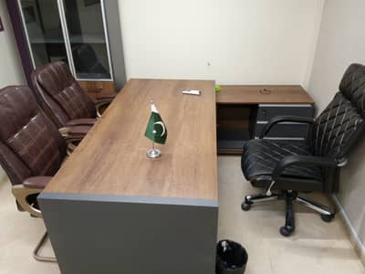 Office Furniture for Sale in excellent condition