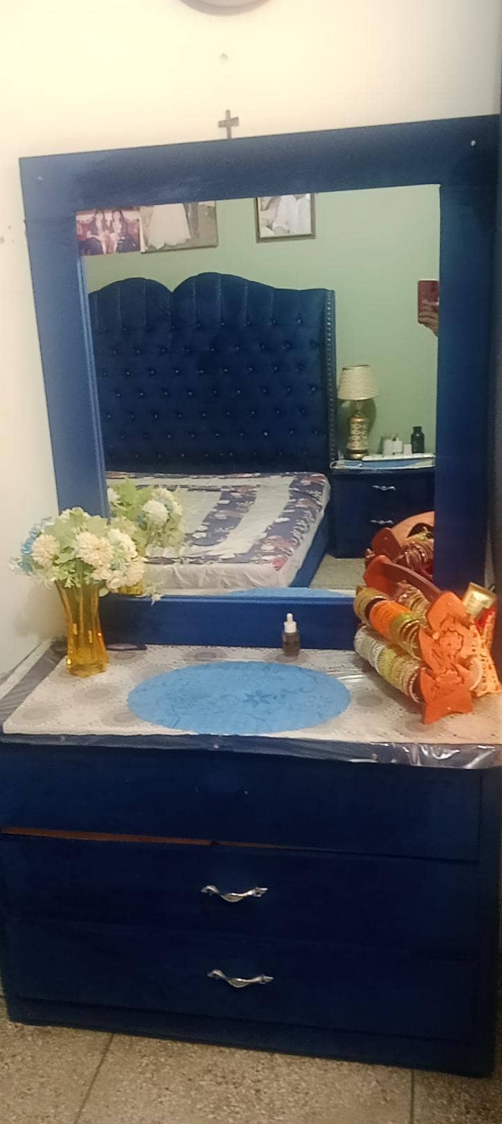 bed , side tables, dressing table 4