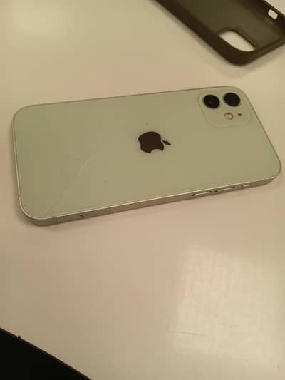 Apple iPhone 12