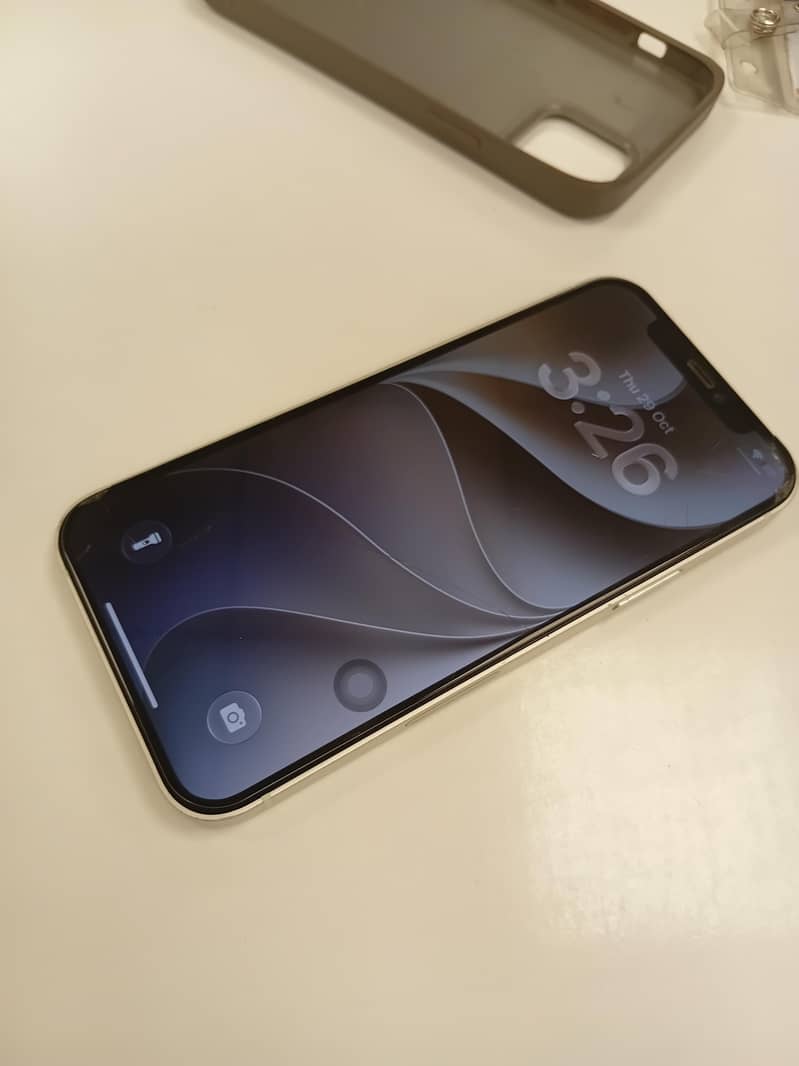 Apple iPhone 12 1
