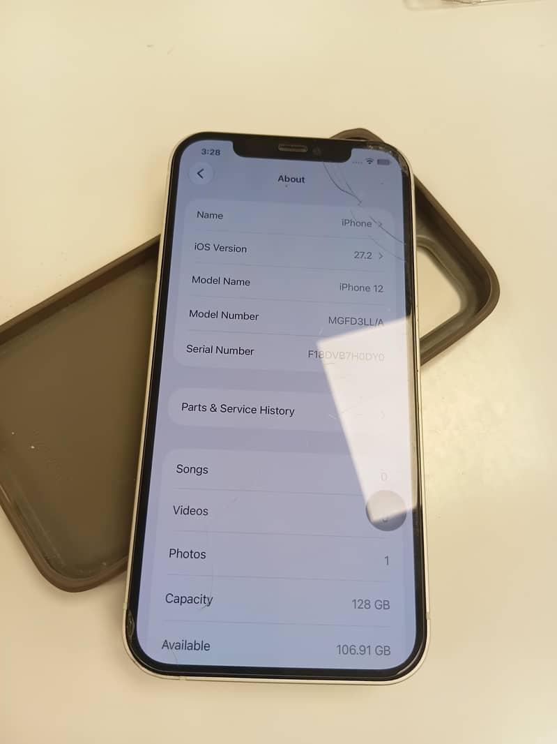 Apple iPhone 12 4