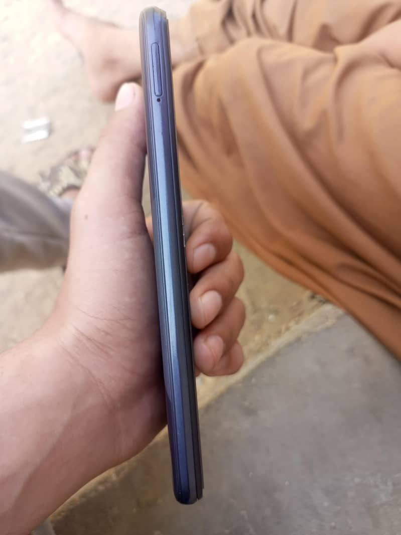 Realme C21 1