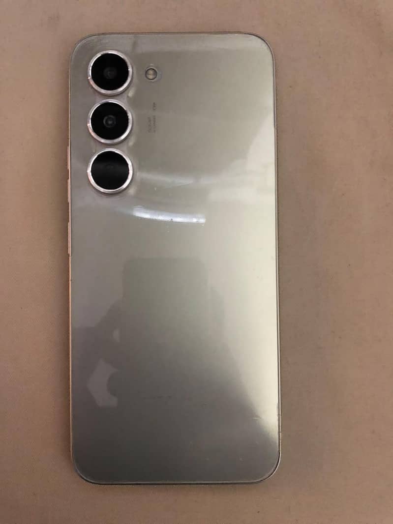 Tecno Spark 40 Pro 4