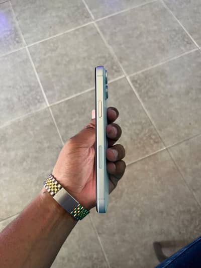 Apple iPhone 15 plus