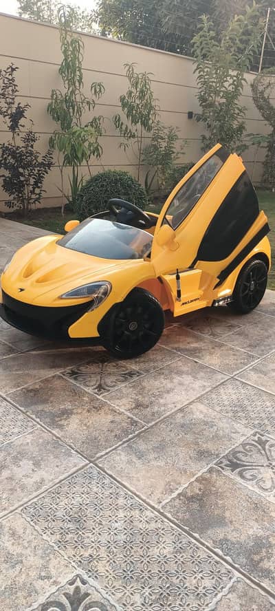 McLaren high dralic Electric car 03189057891