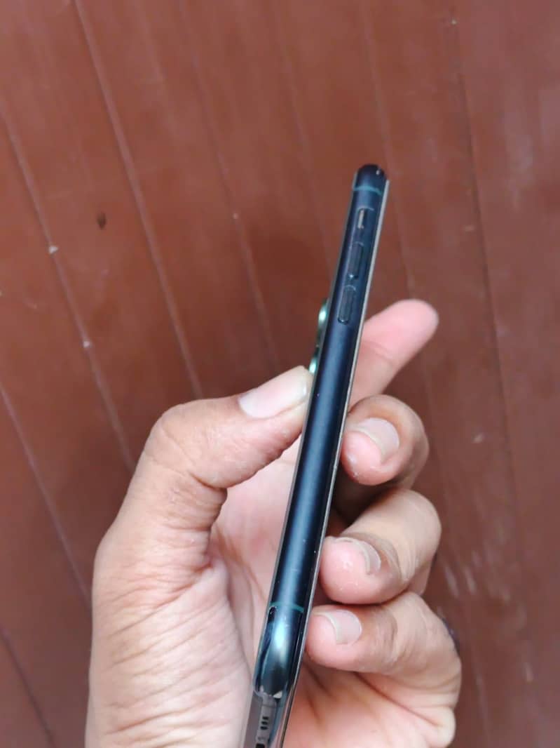 Apple iPhone 11 Pro 5