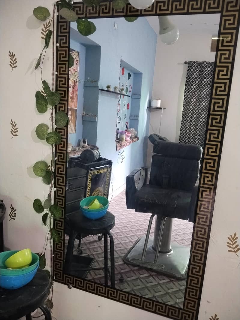 parlor mirror new condition 0