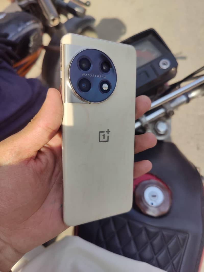 One Plus 11 0