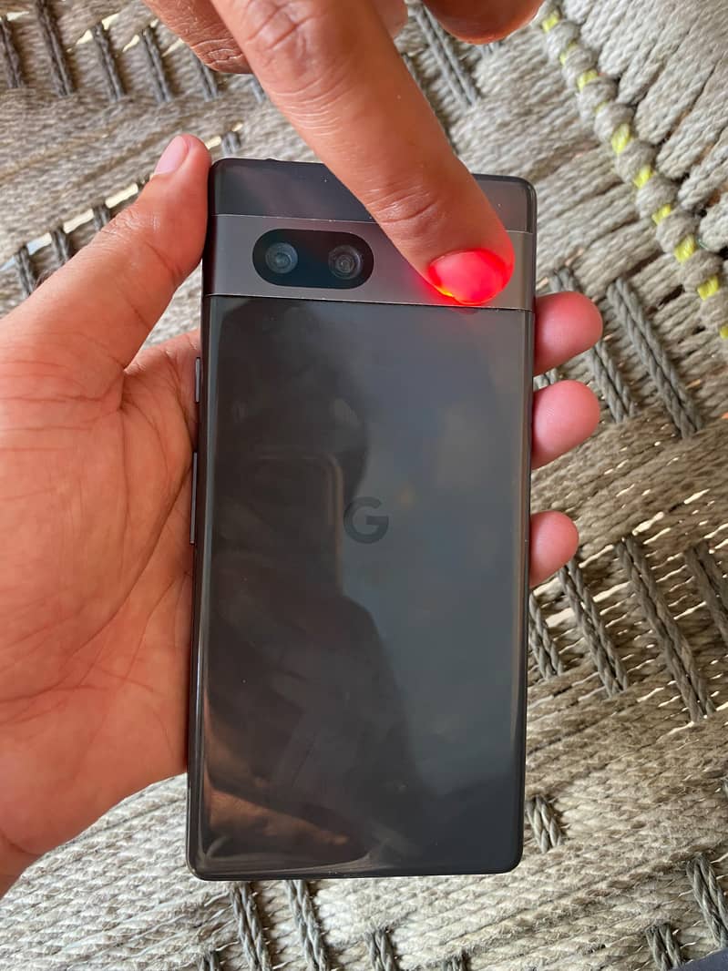 Google Pixel 7a 2