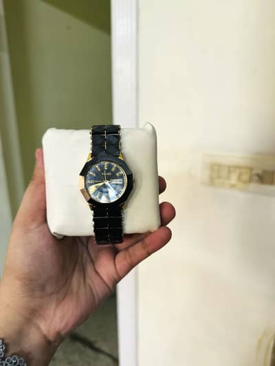 Elegant Men Watch