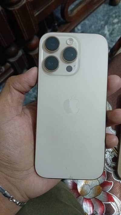 Apple iPhone 16 Pro