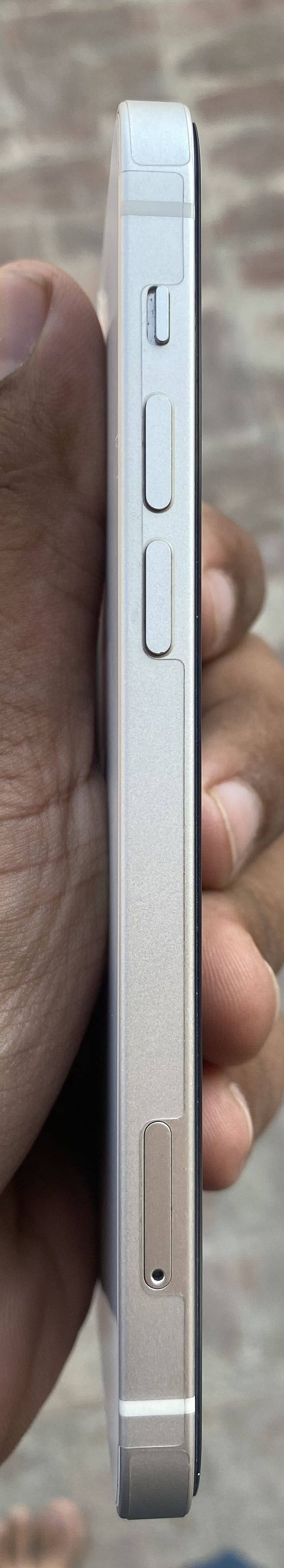 Apple iPhone 12 0