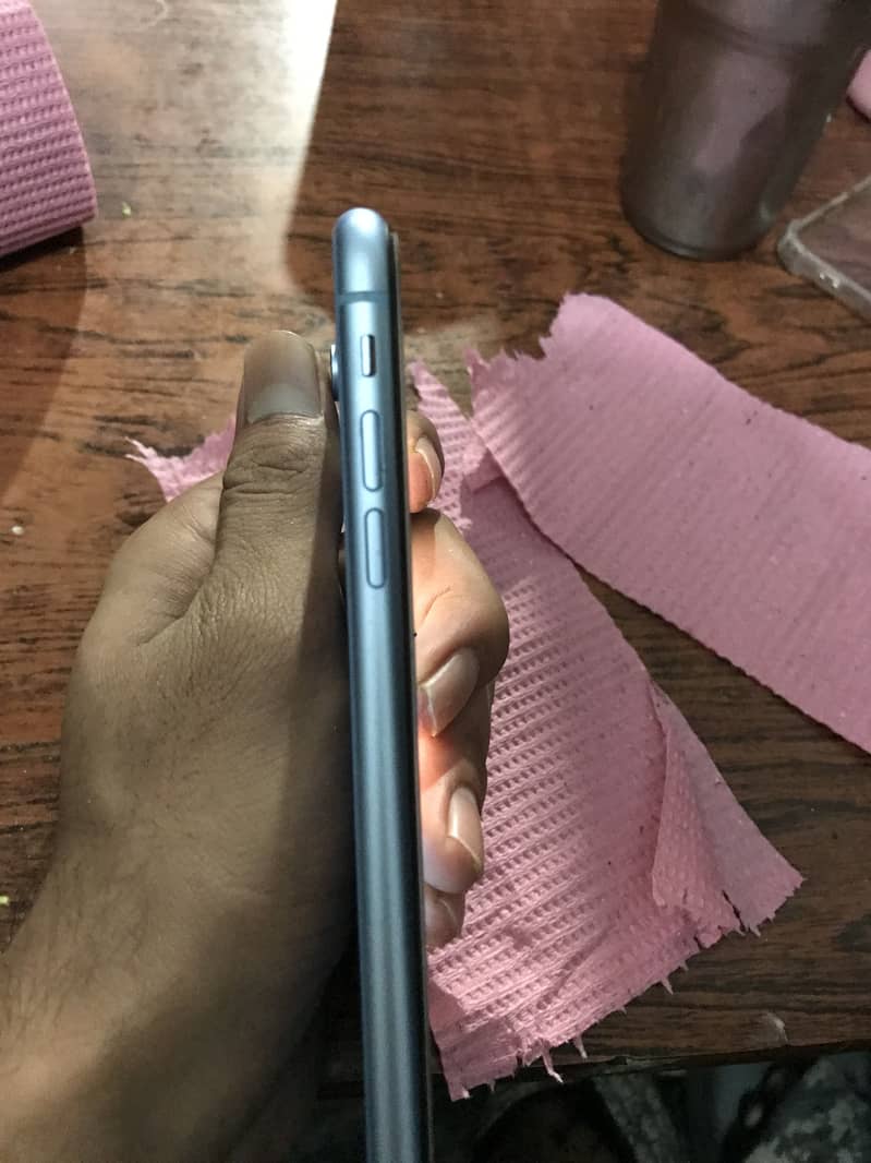 Apple iPhone XR 5