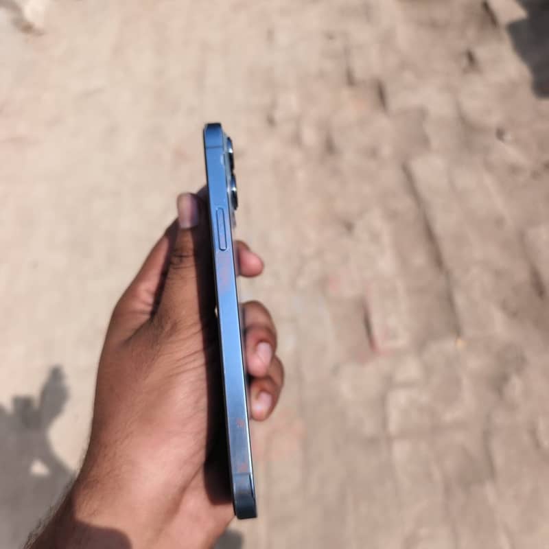 Apple iPhone 13 Pro Max 0