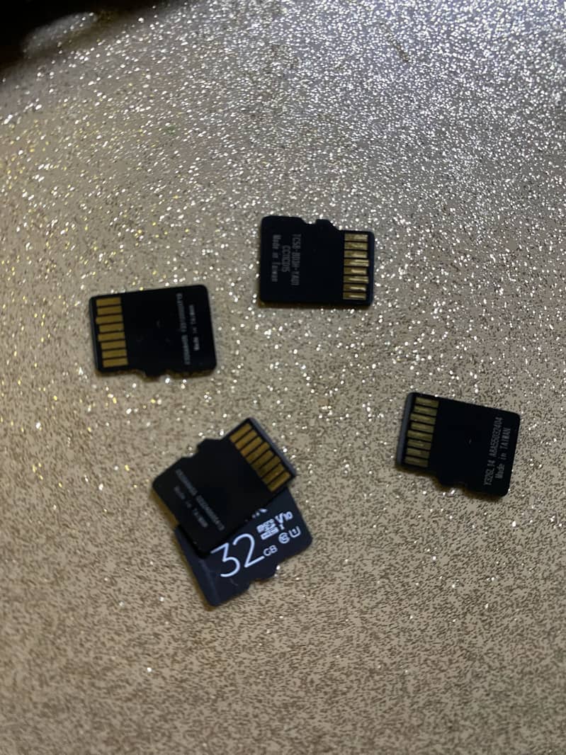 Memory cards 0