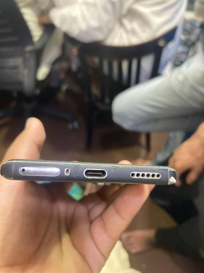 Tecno CAMON 40 Pro 4