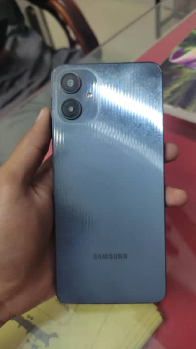 Samsung Mobile A06